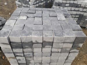 đá cubic 10x10